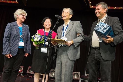 Prof Sow-Hsin Chen receives the Guinier Prize