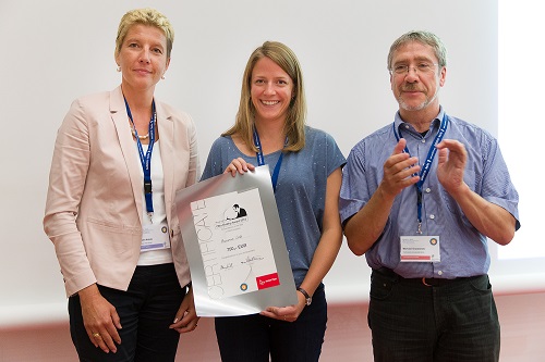 Marianne Liebi (centre) receiving the 2015 Kratky Prize